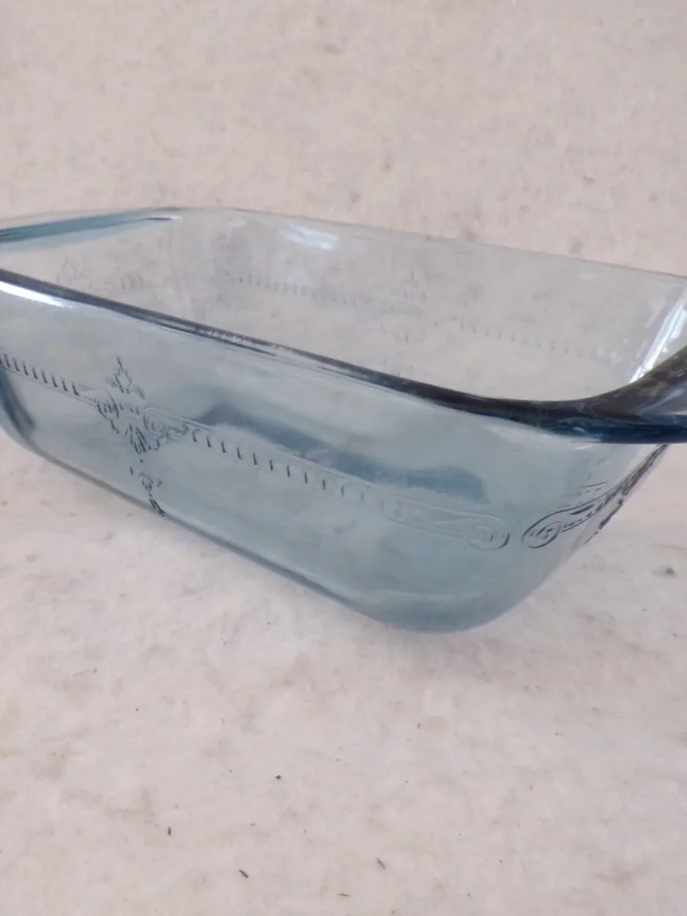 Beautiful Clear Blue 1.5 Baking Casserole Loaf Glass Dish